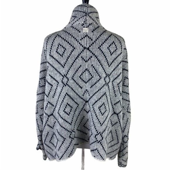 BILLABONG Soft Oversized Cardigan Open Front Gray Black Tribal Print Sz M - Picture 2 of 14